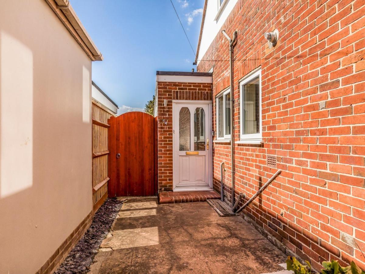 Pass The Keys Lovely Ground Floor Flat With Large Garden Chichester Dış mekan fotoğraf